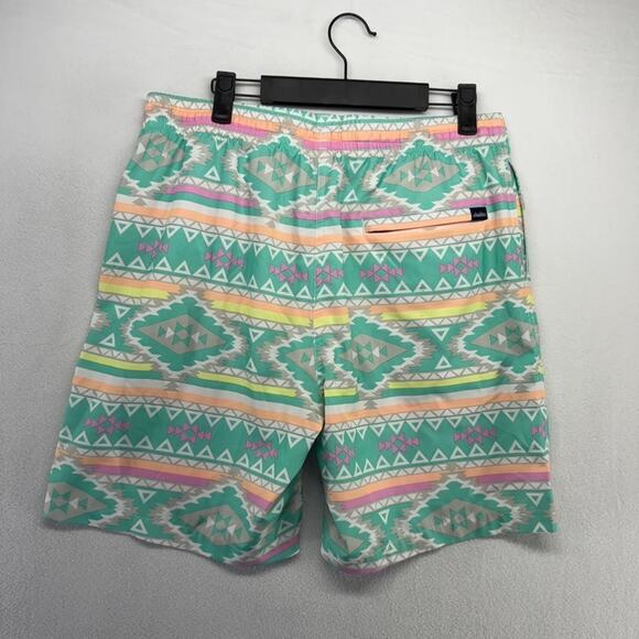 Chubbies Swim Trunks Men's Large Blue Colorful Aztec Southwestern All Over 8 in - Picture 6 of 10